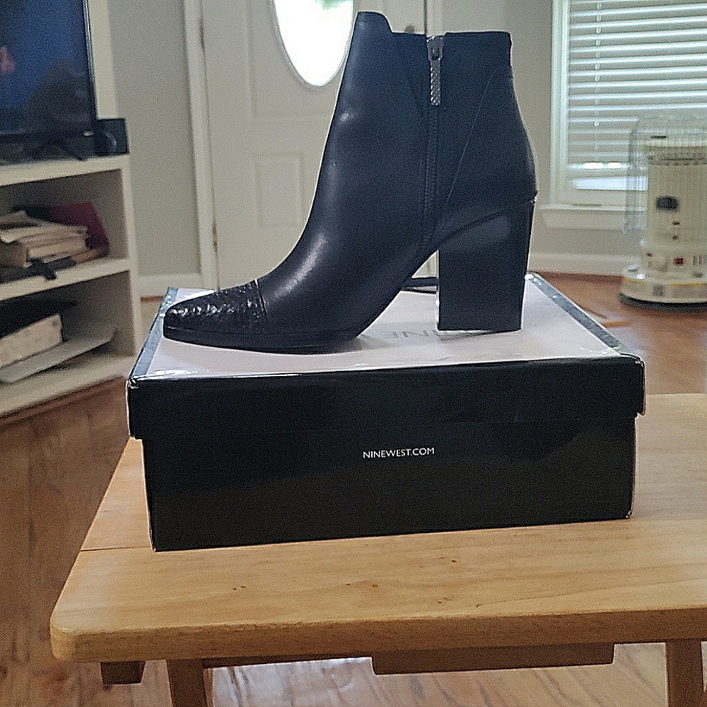 Women's Leather Ankle Boots